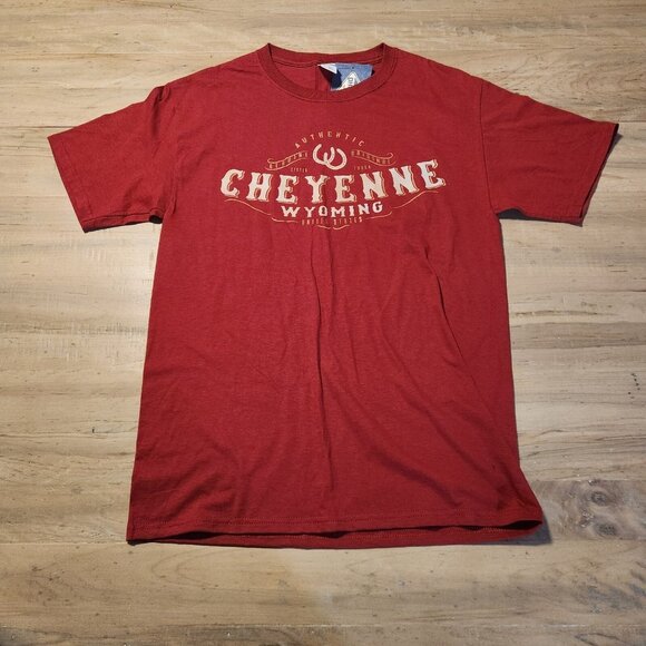 Cheyenne Wyoming T-Shirt Red Size Small Fruit Of The Loom HD Cotton‎ NEW NWT - Picture 2 of 9